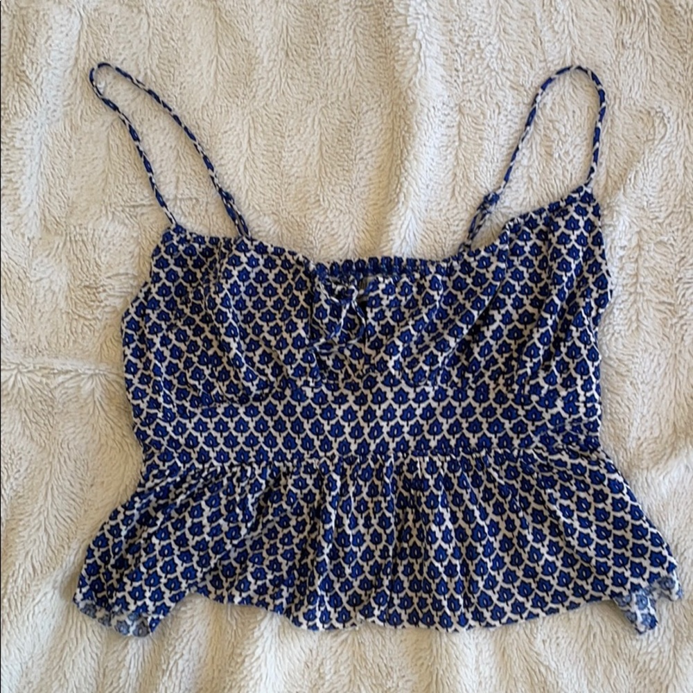 S blue/white pattered urban outfitters crop tank